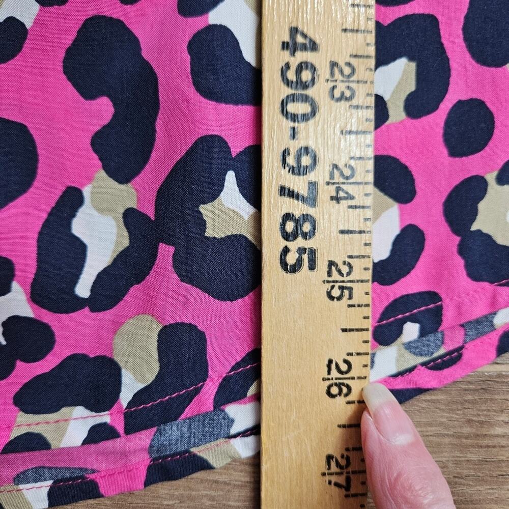 Crown & Ivy Top Small Pink Blue Leopard Print 3/4 Raglan Sleeve V Neck Smocked - Picture 12 of 14